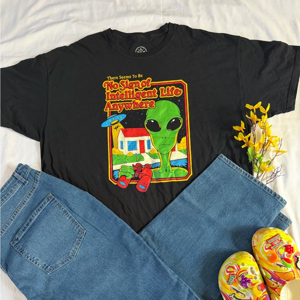 DOM Alien Black Graphic T-Shirt